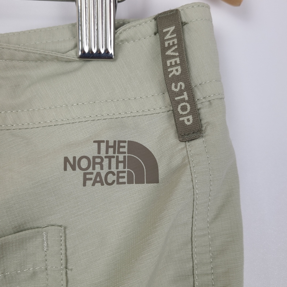 The North Face women's cream lightweight Convertible hem hiking shorts Sz 8 - Picture 4 of 10